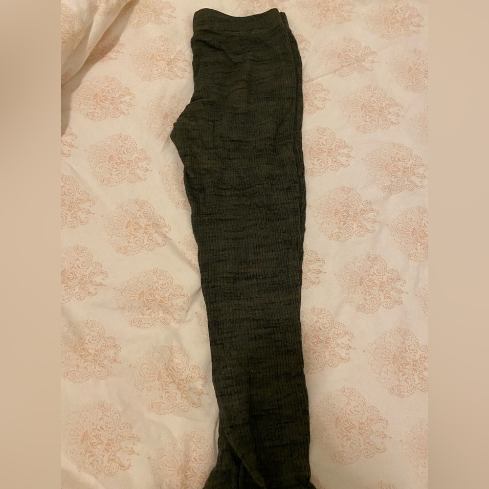 Ribbed Splendid leggings. Super soft